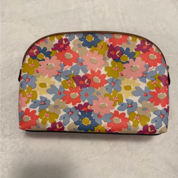 Floral Coach Pouch - Picture 2 of 4